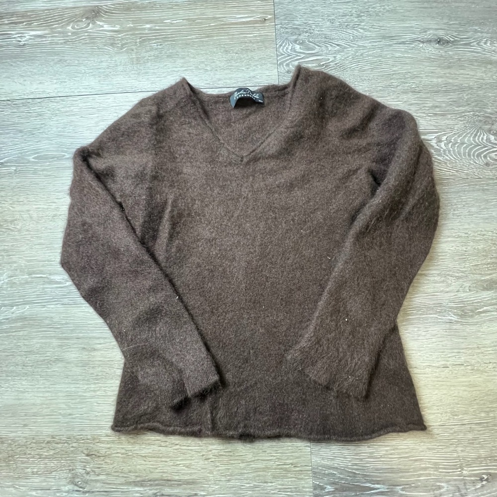 Claudia Nicole Sweater Womens M Brown 100% Cashmere V-Neck Fuzzy Knit Pullover